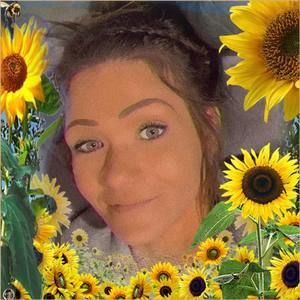 Meet your Posher, Lauren elizabeth